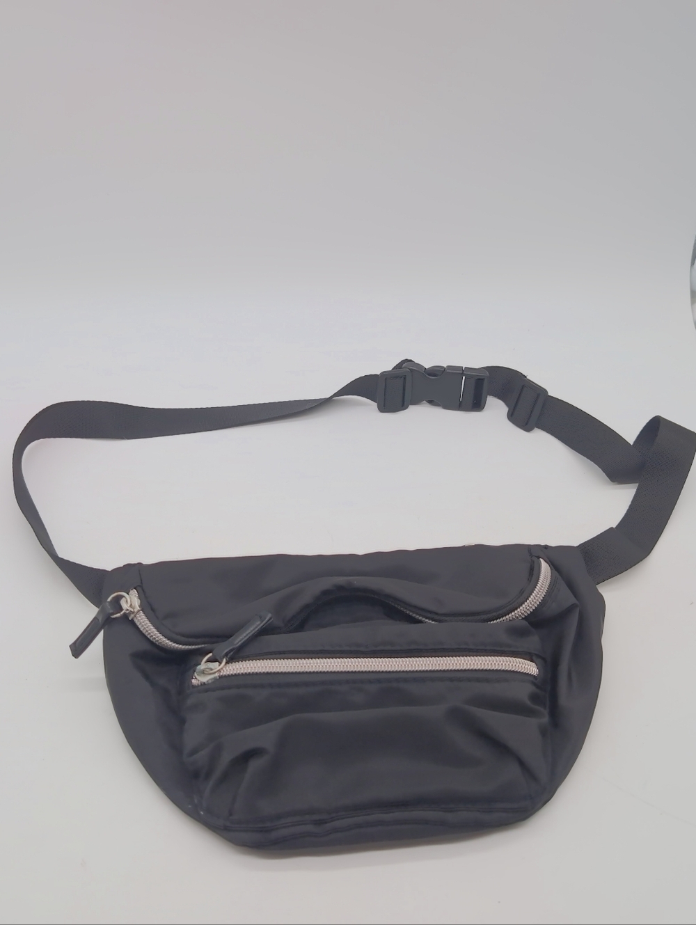 Unbranded Festival Fanny Pack Black  Nylon Waist Bag with Bright Silver Zippers